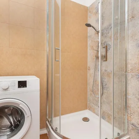 Wyspianskiego Bright & Comfortable With A Sea View By Renters Lejlighed